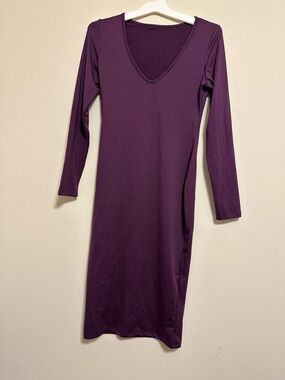 Women’s Long Sleeve V-Neck Bodycon Dress in Deep Plum Sz Medium